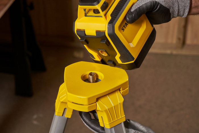 Láser rotatorio autonivelante STANLEY STHT77616-0 de 360°