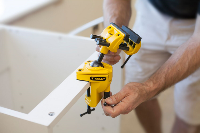 Tornillo de banco para modelado STANLEY MAXSTEEL 1-83-069