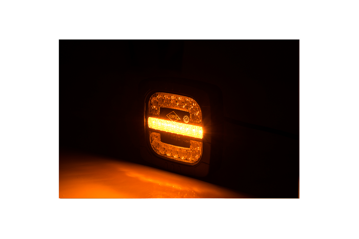 Faro delantero LED HORPOL ROCA LZD 2806 de 2 funciones, universal, con soporte.