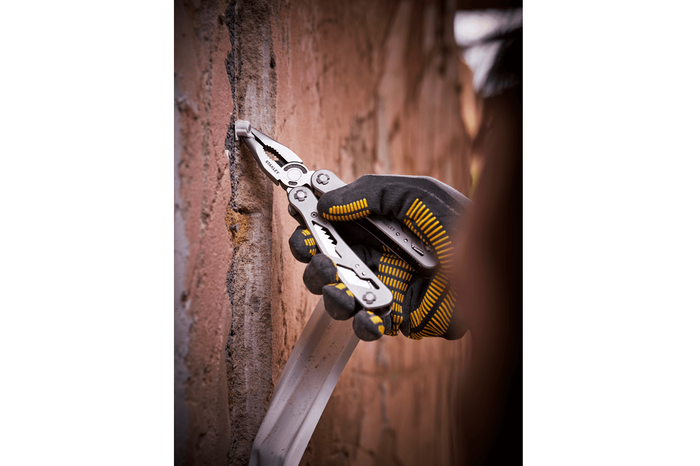 Herramienta múltiple STANLEY 12 en 1