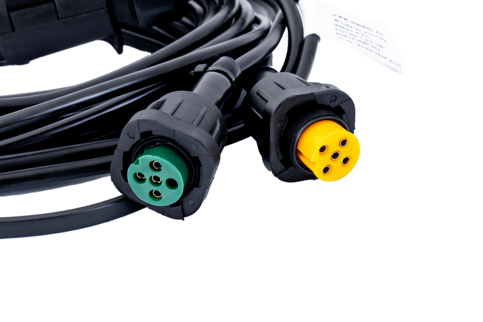 Juego de luces: luces traseras LED DOBPLAST DPT35 + luces de posición laterales LED FRISTOM FT-009 + arnés MANTES 4,5 m 7PIN