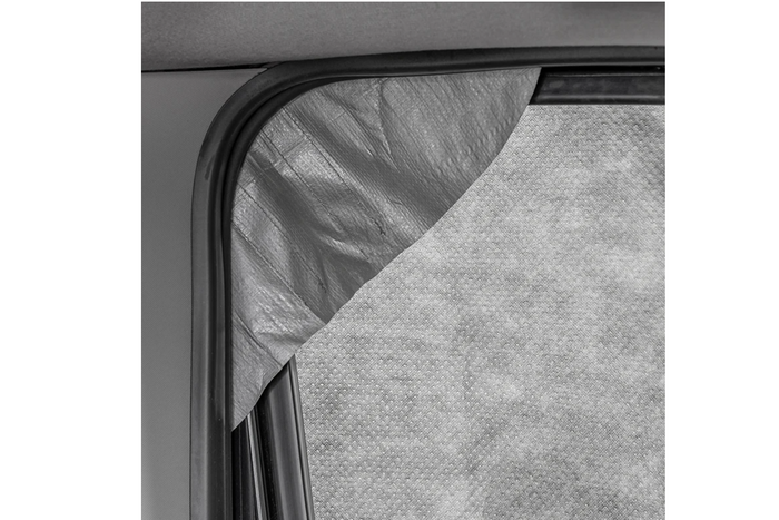 Funda protectora ProPlus para la cabina de la autocaravana Ford Transit a partir de 2014.