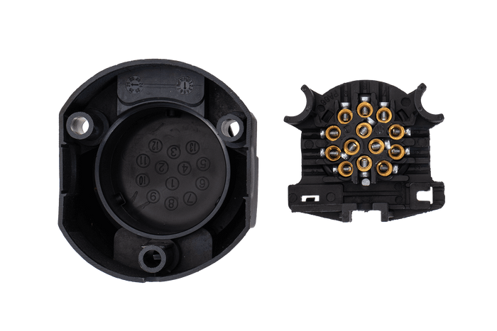 Toma de remolque KAMAR de 13 pines