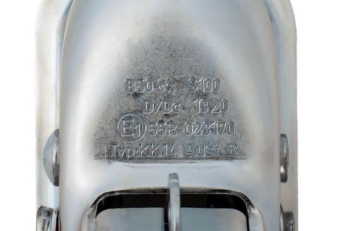 Enganche de bola KNOTT KK14-B para remolque de 1400kg con lanza tubular de 45mm