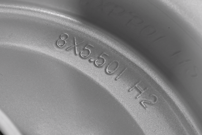 Llanta de acero UNITRAILER 5.5" x 8" H2 3x128 con rodamientos 6205-2RS