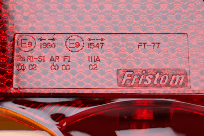 Piloto trasero FRISTOM FT-77, 5 funciones, derecho