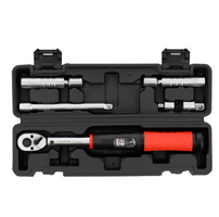 Juego de llaves dinamométricas YATO de 6 piezas, 3/8" y 10–60 Nm para el reemplazo de bujías.