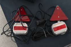 OUTLET TT Technology TT.12019T Luces traseras LED con imán + arnés de 7,5 m y 7 pines