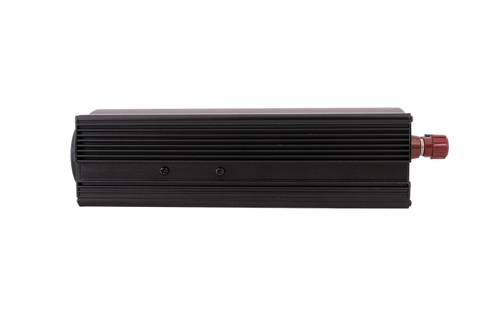 Convertidor de voltaje 12V/230V (600/1200W) KAMAR E1924