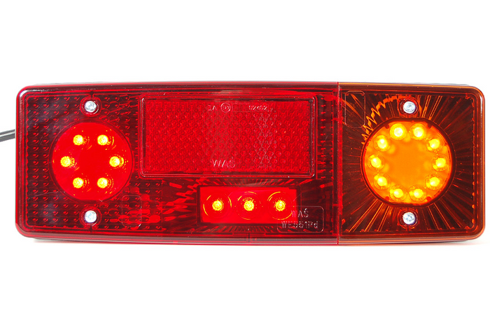 Luz trasera WAŚ WE551DP 484 LED 4 funciones derecha