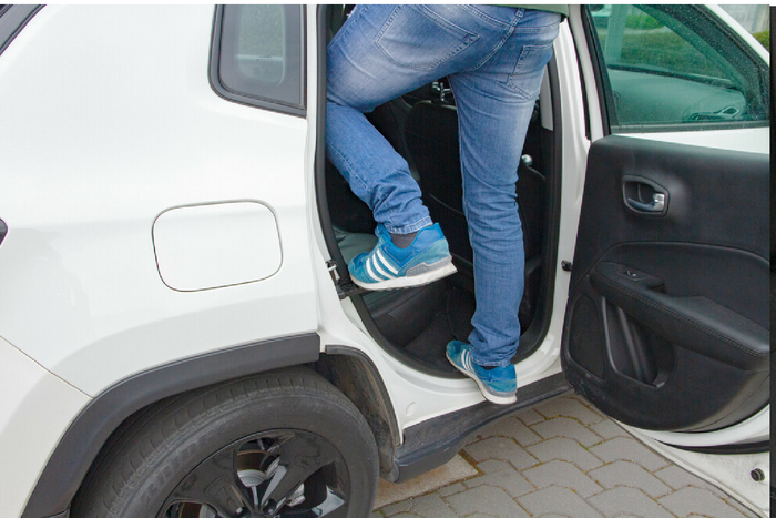 Lámpara de paso de puerta con martillo de seguridad