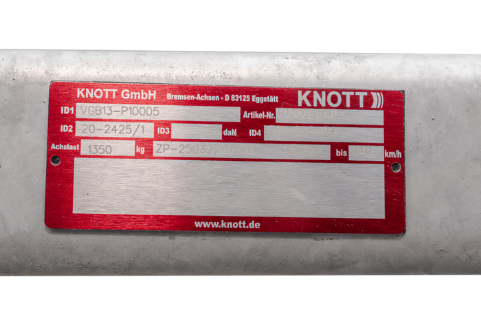 KNOTT VGB13 eje frenado para remolque / grúa 1350kg 1400mm 1850mm 5x112