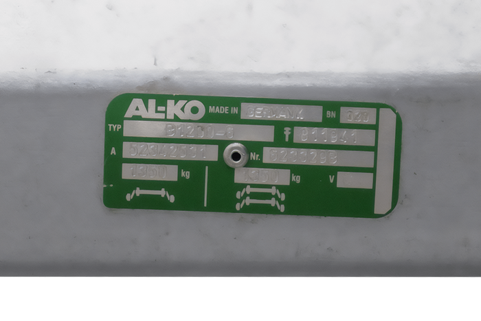AL-KO COMPACT eje frenado para remolque / grúa 1350kg 1750mm 2200mm 5x112