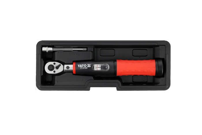 Juego de llaves dinamométricas YATO de 1/4" y 5–25 Nm, 11 piezas