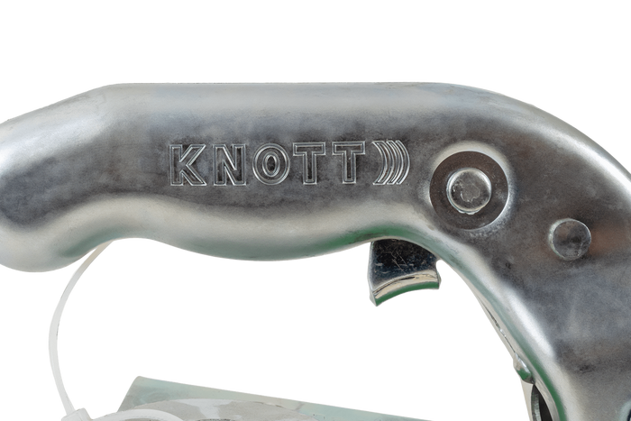 Enganche de bola KNOTT 6E0176.001 para remolque de 750 kg con barra de tiro tipo V