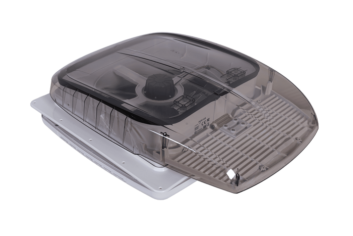 Ventilador de techo automático PUNDMANN PLUS FAN para autocaravana con iluminación y persiana enrollable de 400×400 mm.