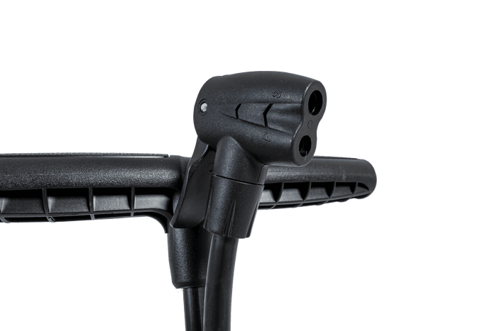 Bomba de aire universal para bicicleta con manómetro FISCHER 85580