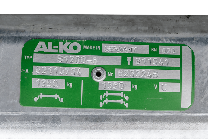 AL-KO COMPACT eje frenado para remolque / grúa 1350kg 1450mm 1900mm 5x112