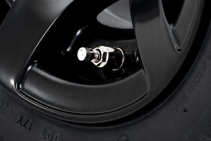 Rueda reforzada para remolque KENDA TIRE 195/55 R10C 98/96N LLANTA DE ALUMINIO STARCO negra 6Jx10"H2 5x112 ET:-4