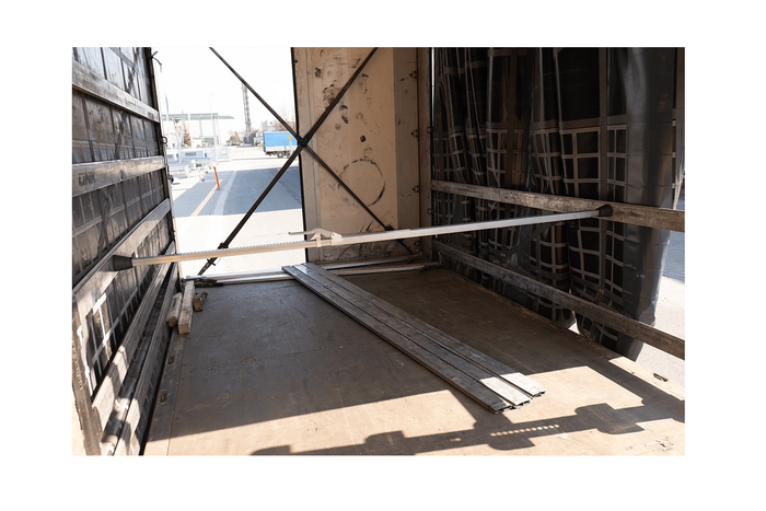 Juego de cuatro barras separadoras UNITRAILER para sujeción de carga 1880-2852mm