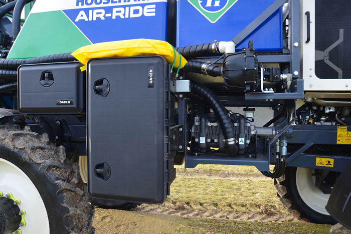 DAKEN 81100 JUST caja de herramientas 500x350x300mm 27l con soportes de montaje