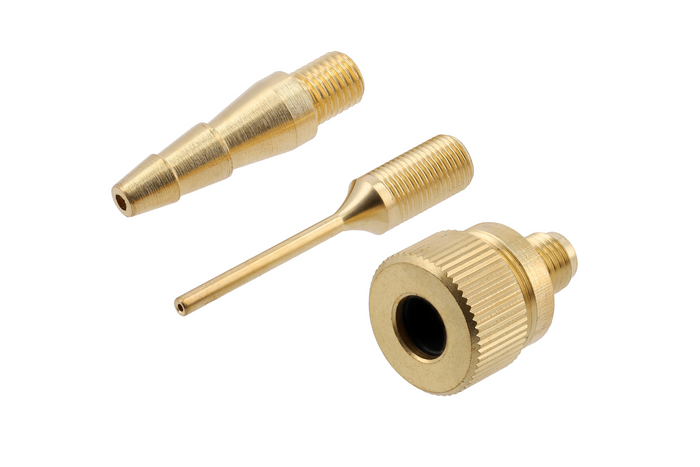 Juego neumático YATO YT-23780 para inflar neumáticos, balones y colchones, 6 piezas.