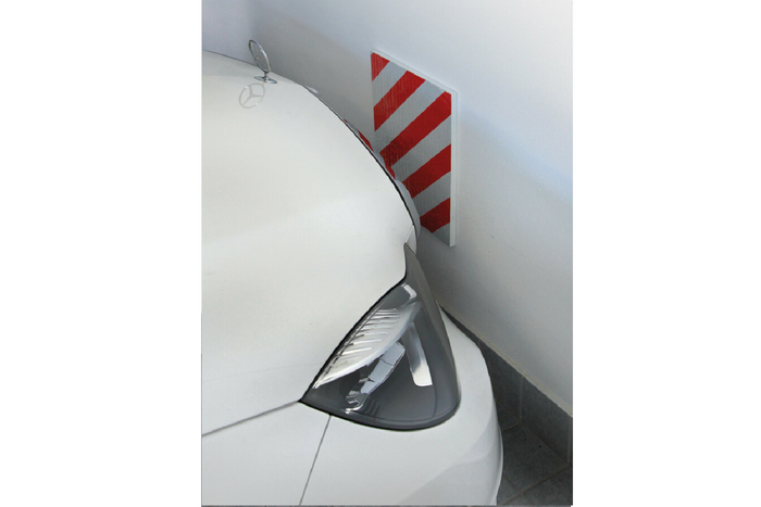 Alfombra protectora para garaje LAMPA S autoadhesiva reflectante 32x40cm