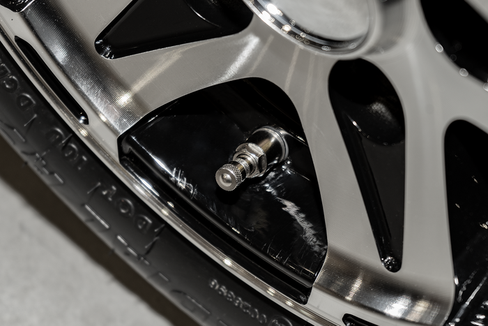 Válvulas / Válvulas 42 MS/525 AL con tuerca pequeña, juego de 4 piezas