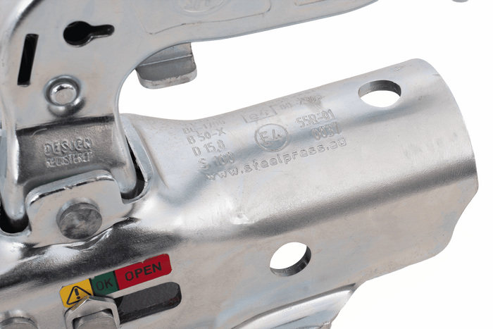 Enganche de bola STEELPRESS BC-1700A para remolque de 1700 kg con barra de tiro tubular de 45 mm