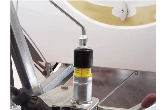 Rueda de apoyo ProPlus 341510 de 150 kg y 48 mm, con escala de 800 a 1040 mm.