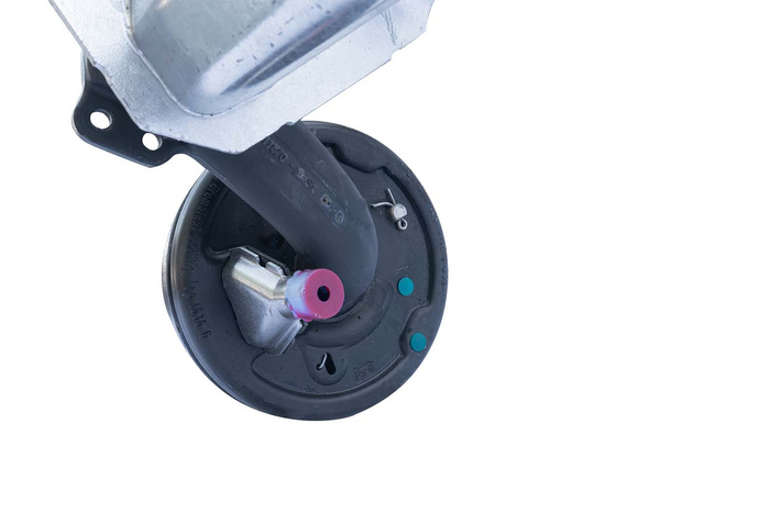 AL-KO COMPACT eje frenado para remolque / grúa 750kg 1400mm 1840mm 4x100