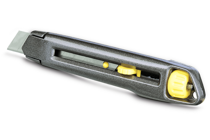 Navaja STANLEY Interlock de 18 mm con hoja desprendible