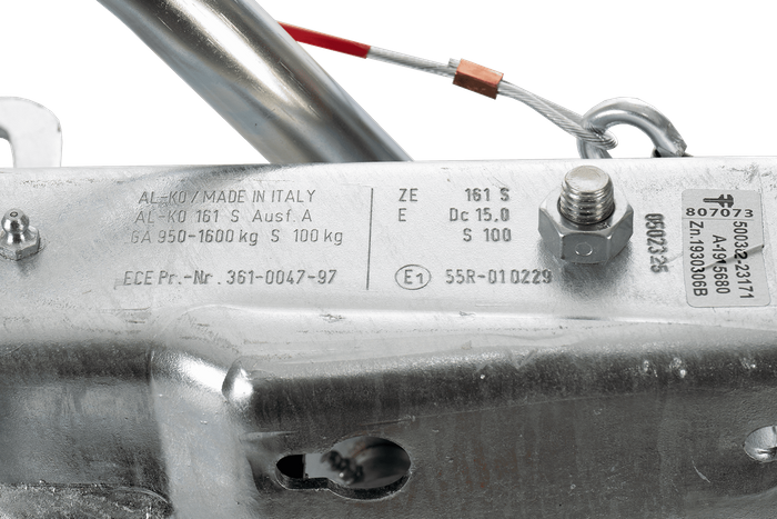 Dispositivo de inercia AL-KO 161S con enganche AK161 para remolque de 1600kg con lanza en V