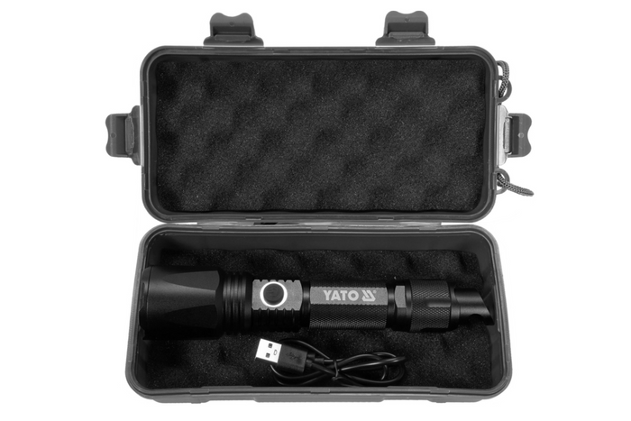 Linterna LED multifunción YATO YT-085609 de 900 lm, batería externa, abridor de botellas y martillo de emergencia.