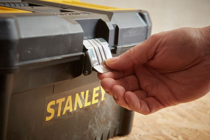 Caja de herramientas esencial STANLEY con organizadores 410x210x200mm 8l