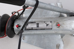 Dispositivo de inercia OUTLET KNOTT KF27B con enganche K27A para remolque de 2700 kg con barra de tiro tipo V