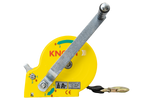 Cabrestante KNOTT 450 KG con cinta carcasa amarilla