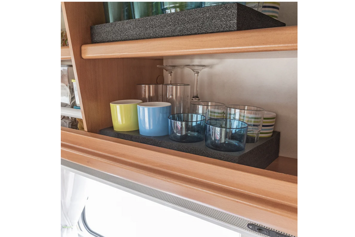 Soporte para vasos y tazas ProPlus 761472 para caravana, de espuma rígida, con capacidad para 12 vasos.