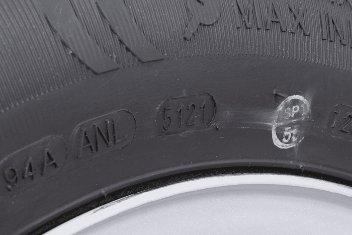 OUTLET Rueda de remolque reforzada NEUMÁTICO KENDA 155/70 R12C 104/102N LLANTA STARCO 4.5Jx12"H2 5x112 ET:20