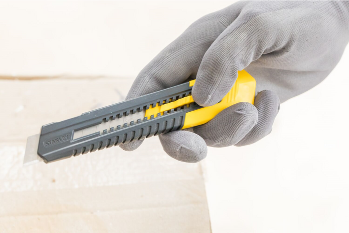 Cuchillo de hoja desprendible STANLEY 1-10-151 de 18 mm