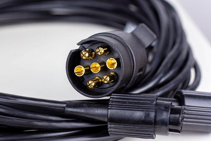 Luces traseras LED FRISTOM + arnés MANTES 4m 7PIN