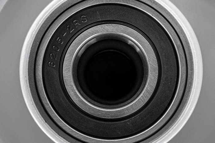 Llanta de acero UNITRAILER 5.5" x 8" H2 3x128 con rodamientos 6205-2RS