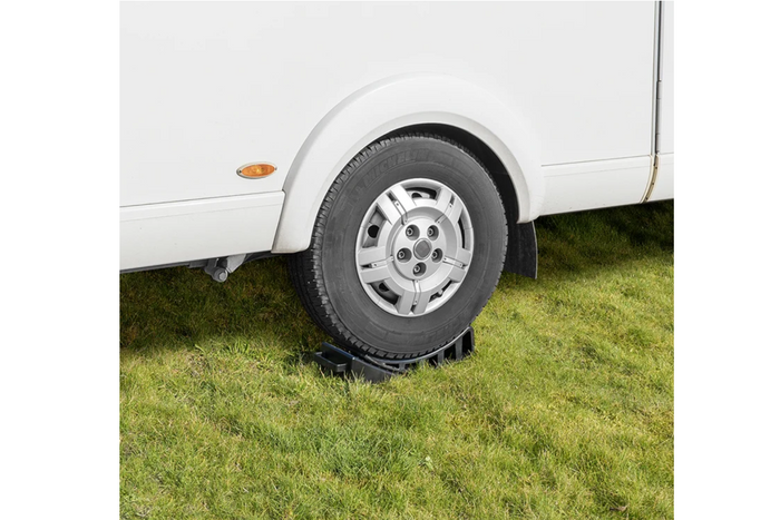 Cuña niveladora ProPlus 361563 para remolques y caravanas de 2,5 t