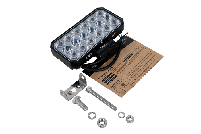 Reflector de lámpara de trabajo LED LAYTZ LY7304, 66 LED, 5800 lm, rectangular.