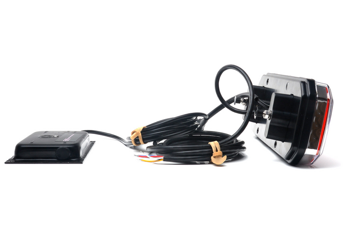 Luz trasera LED WAŚ W150DD universal con 6 funciones