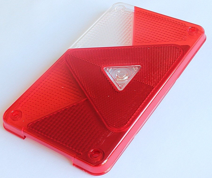 ASPÖCK Multipoint V cubierta de luz trasera derecha