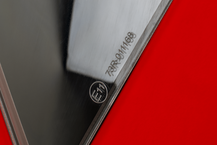 Caja extintora 6kg DAKEN 82020 ADAMANT 671x310x247mm roja