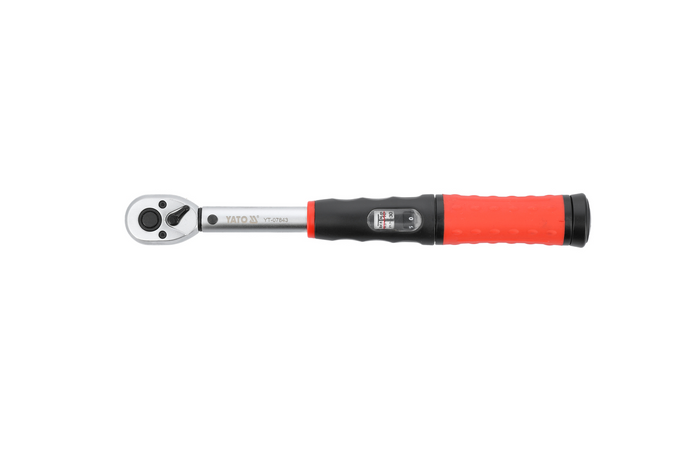 Juego de llaves dinamométricas YATO de 6 piezas, 3/8" y 10–60 Nm para el reemplazo de bujías.