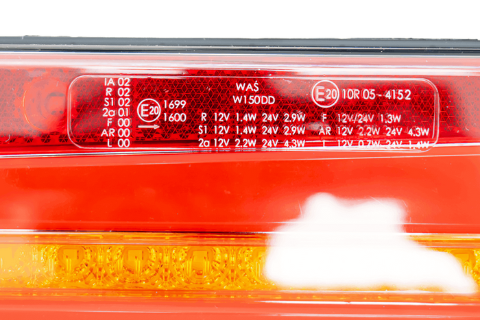 Luz trasera LED WAŚ W150DD universal con 6 funciones