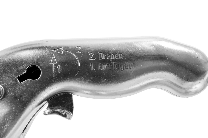 Enganche de bola KNOTT K7.5-H+KZE7.5 con soporte y cable para remolque de 750 kg con barra de tiro tipo V.